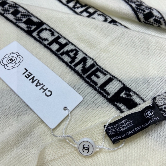 Chanel double C horizontal striped shawl scarf - Picture 3 of 9